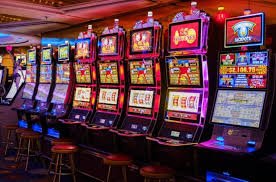 phwin vip Live Casino real dealer baccarat table streamed to Filipino players on mobile